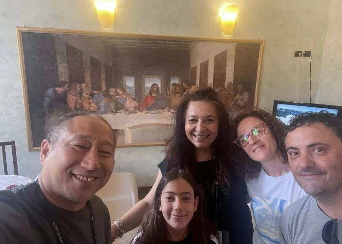 foto dei proprietaria con ospiti